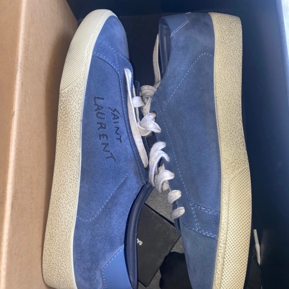 Saint Laurent Court Classic Low-Top Sneakers - Picture 5 of 10